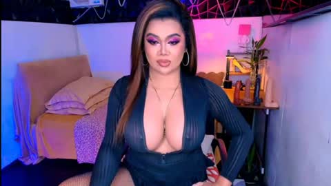 Snapshot of bigtraditionalts chatting on 06-18-26, 02:34 katy asianbigcockcumshowsmokeanal online show from 06-18-26, 02:34