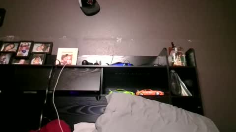 Snapshot of bigwhitecock2008 chatting on 02-17-26, 12:18 bigwhitecock2008 online show from 02-17-26, 12:18