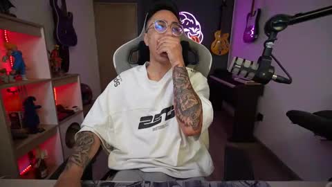 bigxboy96 online show from 11-02-25, 11:29