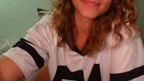 Snapshot of biki_sensual chatting on 07-13-26, 02:03 hi soy natural girl biki online show from 07-13-26, 02:03