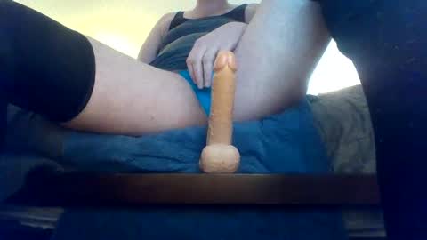 Snapshot of bikinkysloot chatting on 01-15-25, 07:05 KinkyBiSlut online show from 01-15-25, 07:05