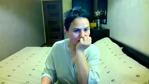 Snapshot of bililay chatting on 05-18-26, 09:31 DOM NIKA online show from 05-18-26, 09:31