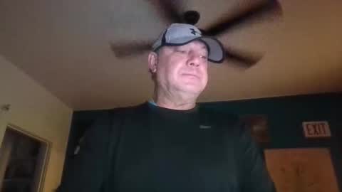 Snapshot of billjames55 chatting on 05-07-26, 05:35 billjames55 online show from 05-07-26, 05:35