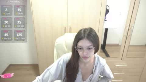 Snapshot of billly1love chatting on 10-10-25, 10:09 billy1love online show from 10-10-25, 10:09
