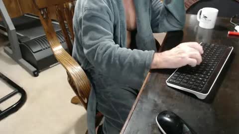 Snapshot of billy471 chatting on 12-27-24, 11:39 billy471 online show from 12-27-24, 11:39