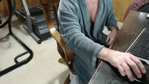 Snapshot of billy471 chatting on 01-21-25, 03:54 billy471 online show from 01-21-25, 03:54