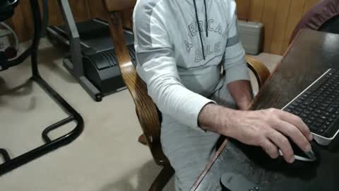 Snapshot of billy471 chatting on 01-25-25, 01:54 billy471 online show from 01-25-25, 01:54