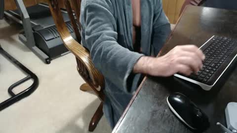 Snapshot of billy471 chatting on 02-23-25, 01:32 billy471 online show from 02-23-25, 01:32