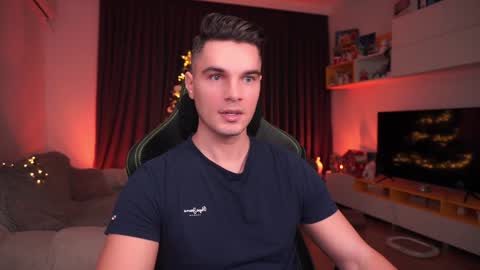 Snapshot of billypassion chatting on 12-21-24, 01:42 BillyPassion online show from 12-21-24, 01:42