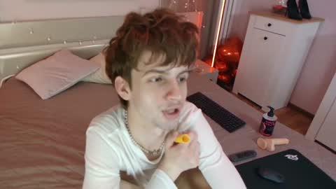 Bimbo boy online show from 05-29-26, 02:04