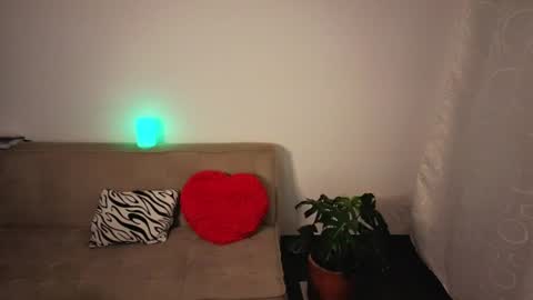 MIA  NINA online show from 07-05-26, 12:50