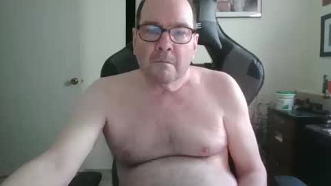 Snapshot of bink195234 chatting on 10-10-25, 04:17 Bink195234 online show from 10-10-25, 04:17