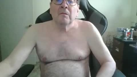 Bink195234 online show from 04-27-26, 05:44