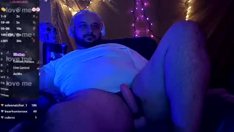 Snapshot of binkanator33 chatting on 05-16-26, 12:29 johnnydepth333 online show from 05-16-26, 12:29