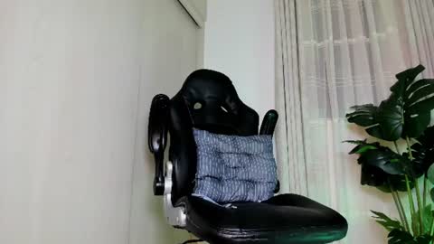 Biscuit oliva online show from 07-23-26, 01:58
