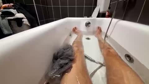 Snapshot of bisexdadd chatting on 01-22-25, 05:28 bisexdadd online show from 01-22-25, 05:28