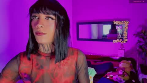  ..  .. online show from 11-25-25, 02:55