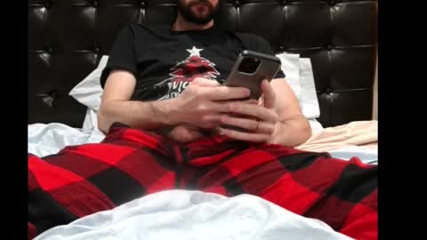 Snapshot of bj18643 chatting on 12-25-24, 03:28 BJboi online show from 12-25-24, 03:28