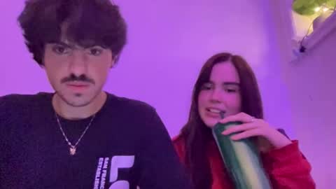 Snapshot of bkws985 chatting on 10-19-25, 12:00 bkws985 online show from 10-19-25, 12:00