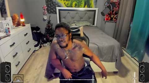 Plant Base Streamers From Pennsylvania online show from 12-30-24, 11:17