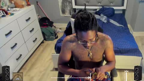 Plant Base Streamers From Pennsylvania online show from 09-11-25, 10:54