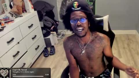 Plant Base Streamers From Pennsylvania online show from 11-11-25, 10:54