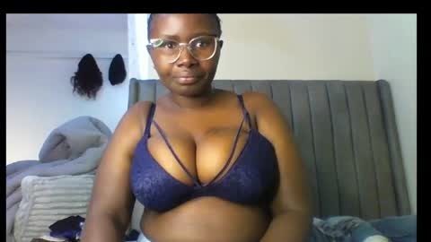 Snapshot of black_amor chatting on 06-30-26, 08:15 black_amor online show from 06-30-26, 08:15