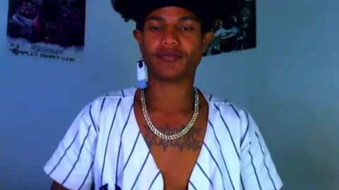 Snapshot of black_arthur chatting on 06-27-26, 12:22 Black Arthur online show from 06-27-26, 12:22