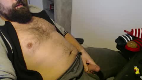 black_beard_slides online show from 11-24-25, 01:27