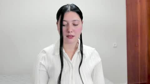 Snapshot of black_berry_bla_ck chatting on 02-05-25, 12:38 black_berry_bla_ck online show from 02-05-25, 12:38