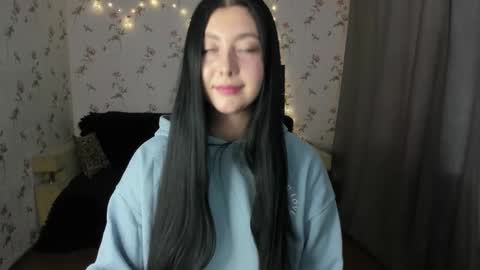 Snapshot of black_berry_bla_ck chatting on 09-21-25, 10:06 black_berry_bla_ck online show from 09-21-25, 10:06