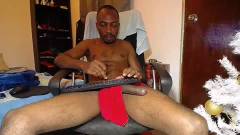 Snapshot of black_diamond_t chatting on 12-22-24, 10:25 Black Diamond online show from 12-22-24, 10:25