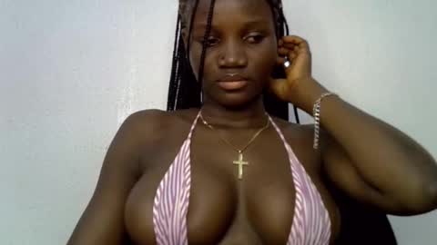 Snapshot of black_ebonyqueen chatting on 09-11-25, 11:49 Esthy online show from 09-11-25, 11:49