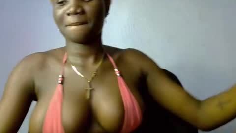 Snapshot of black_ebonyqueen chatting on 09-30-25, 08:36 Esthy online show from 09-30-25, 08:36