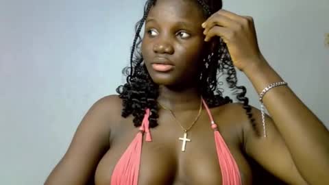 Snapshot of black_ebonyqueen chatting on 10-20-25, 09:15 Esthy online show from 10-20-25, 09:15