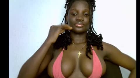 Snapshot of black_ebonyqueen chatting on 10-25-25, 08:14 Esthy online show from 10-25-25, 08:14
