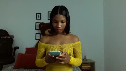 Snapshot of black_girl99 chatting on 10-25-25, 10:26 Chicago sexy online show from 10-25-25, 10:26