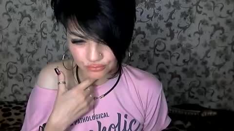 black_hot_01 online show from 11-23-25, 02:33