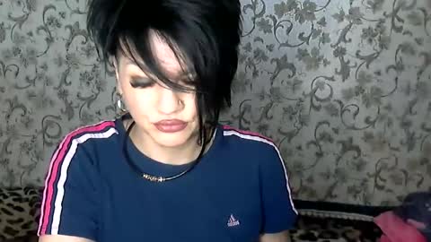 black_hot_01 online show from 12-03-25, 06:21