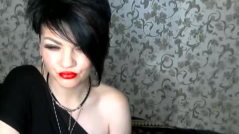 black_hot_01 online show from 12-18-25, 05:35