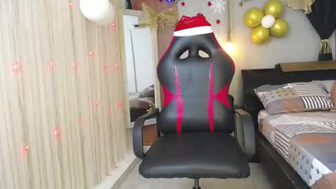 black_king_241 online show from 11-19-25, 03:06