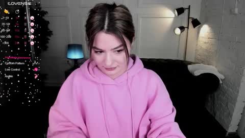 Mon Mon online show from 11-08-25, 02:56