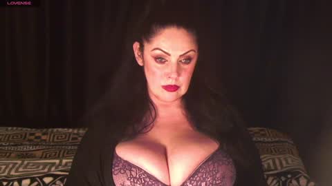 Snapshot of black_pearls chatting on 01-30-25, 04:45 Sarah online show from 01-30-25, 04:45