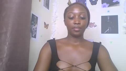 Snapshot of black_rosey chatting on 01-08-26, 01:57 veraa online show from 01-08-26, 01:57