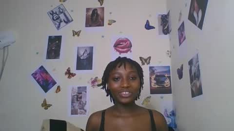 Snapshot of black_rosey chatting on 01-17-26, 03:17 veraa online show from 01-17-26, 03:17