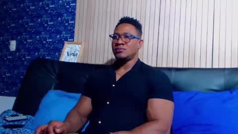 Snapshot of black_seus85 chatting on 01-31-26, 10:19 duglas online show from 01-31-26, 10:19