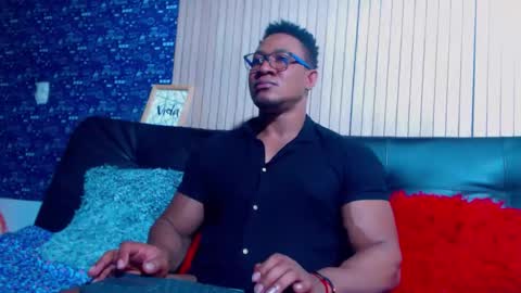 Snapshot of black_seus85 chatting on 02-09-26, 12:58 duglas online show from 02-09-26, 12:58