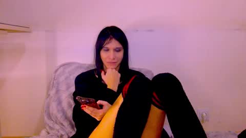 Snapshot of black_sswan chatting on 01-15-26, 08:56 Kristin online show from 01-15-26, 08:56