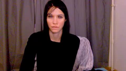 Snapshot of black_sswan chatting on 02-14-26, 09:33 Kristin online show from 02-14-26, 09:33