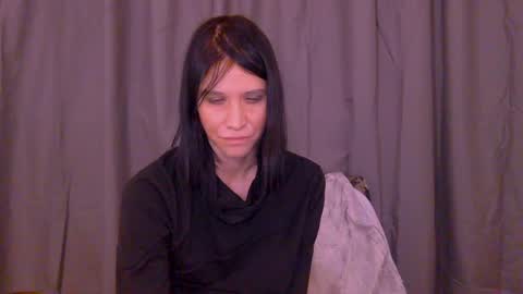 Snapshot of black_sswan chatting on 02-28-26, 06:42 Kristin online show from 02-28-26, 06:42